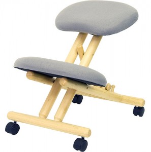 Wooden ergonomic kneeling chair